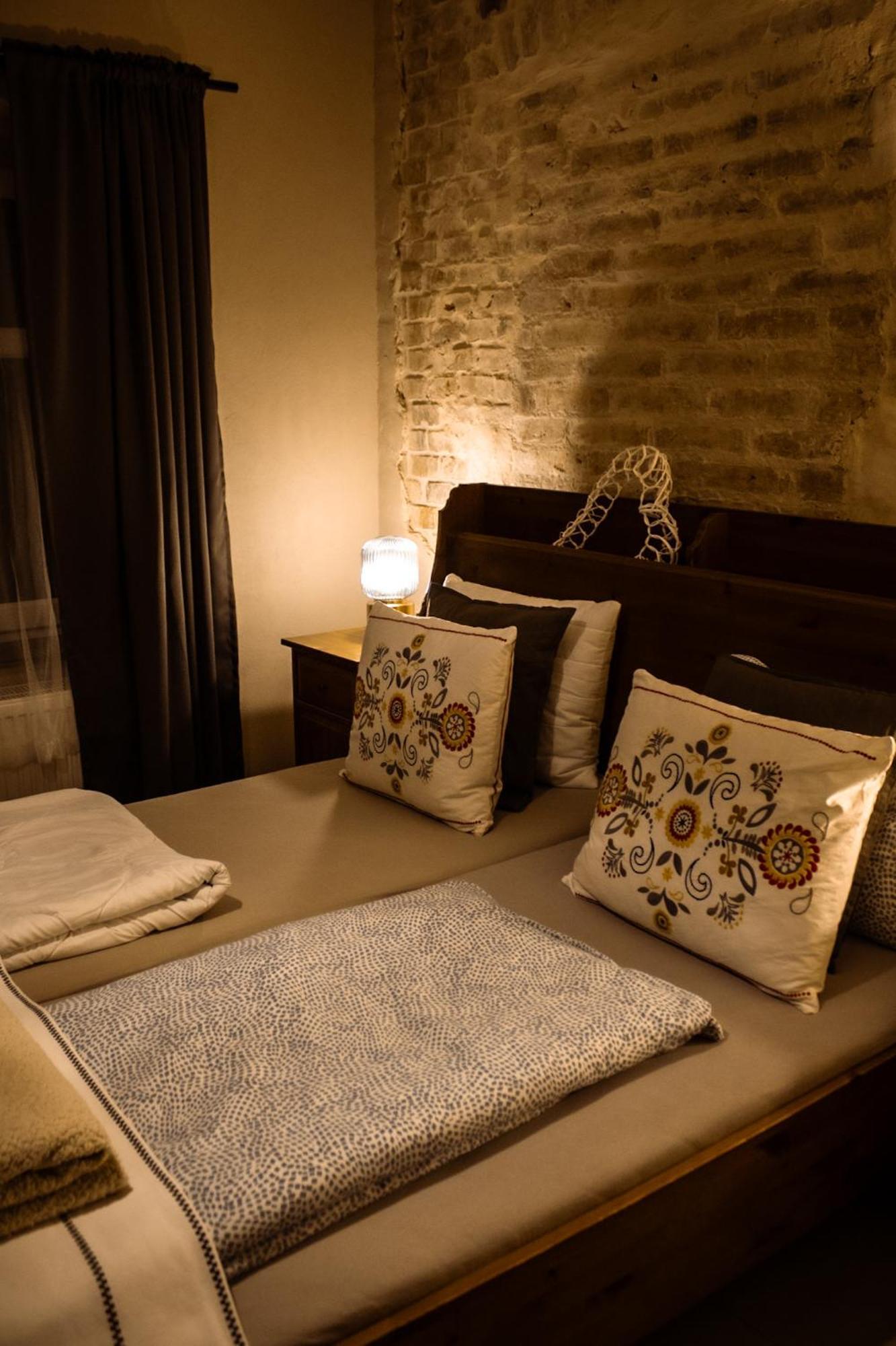 Uroczysko Olesnica Bed & Breakfast Chodzież Oda fotoğraf